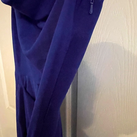 Sleeveless Dress for all Occasions - Picture 4 of 11